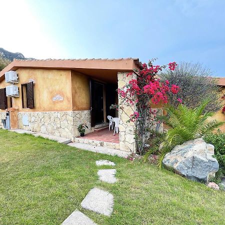 Erika Villa Castiadas Exterior photo